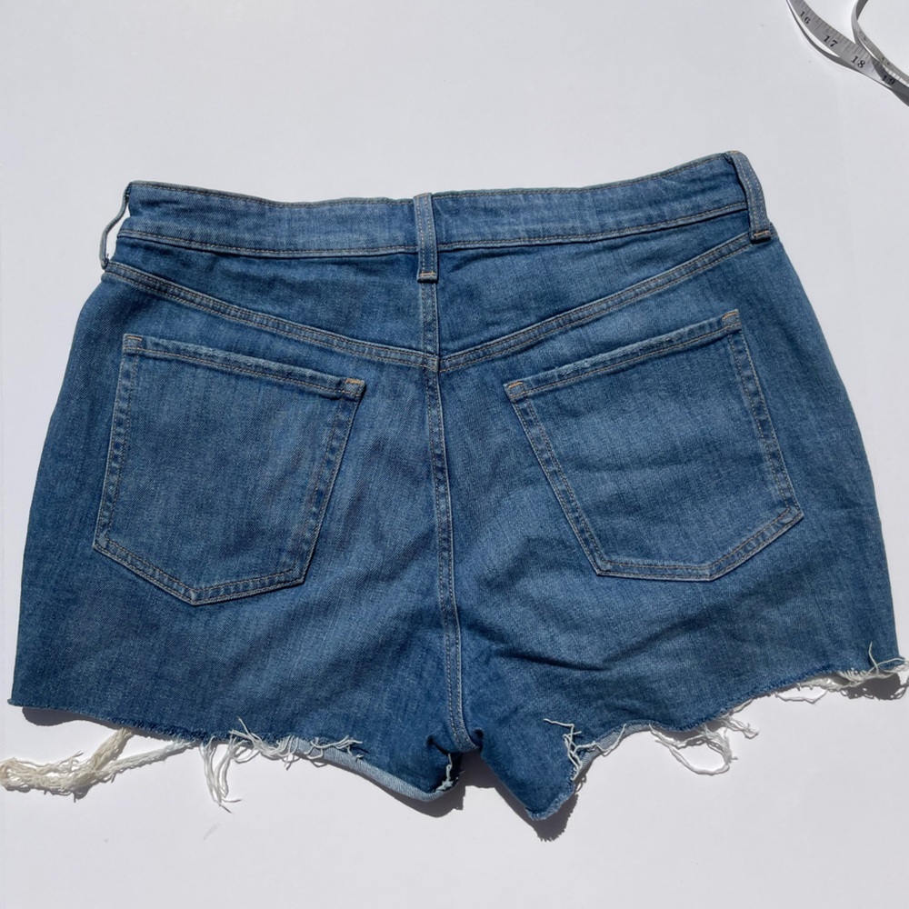 Old Navy High-Waisted OG Jean Cut-Off Shorts | 3-inch inseam - Picture 5 of 5